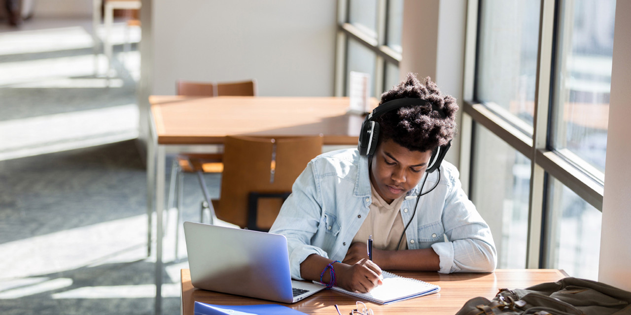 Encore Data Products Starts Back-to-School Season with Avid Headphones Lineup